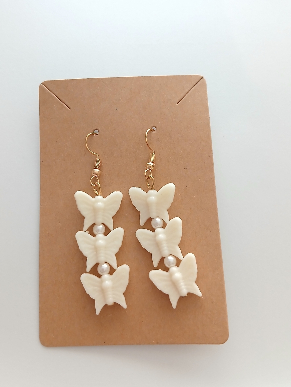 Fashion Jewelry Cream Butterfly Dangle Earrings with Gold Hooks